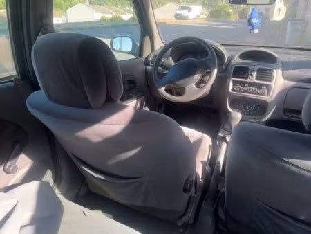Renault Clio 1.6 90
