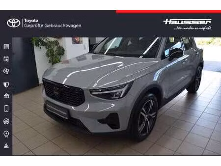 Volvo XC40 B3 2.0 163 Black Edition
