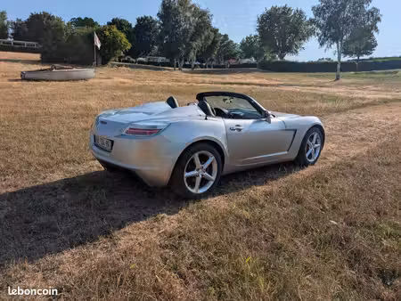 Opel GT 2.0 T 264 Play