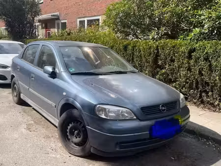Opel Astra 1.2 75