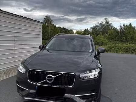 Volvo XC90 D5 2.0 235 Momentum 4x4