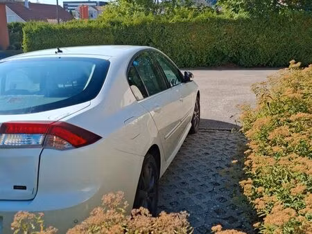 Renault Laguna 2.0 dCi 130