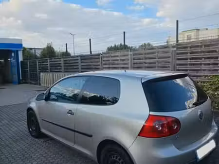 Volkswagen Golf 1.6 102
