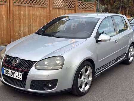 Volkswagen Golf GTI 2.0 200