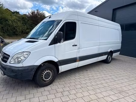 Mercedes-Benz Sprinter 319 V6 3.0 190