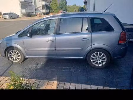 Opel Zafira 2.2 125