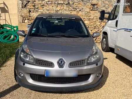 Renault Clio RS 2.0 200