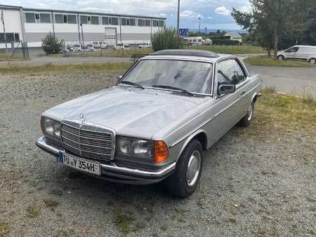 Mercedes-Benz Classe E E 230