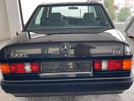 Mercedes-Benz 190 2.0