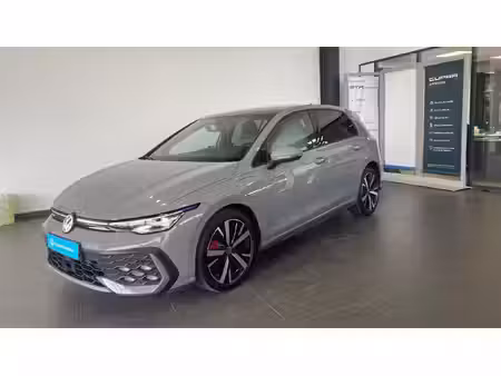 Volkswagen Golf GTE 1.5 eTSI 272