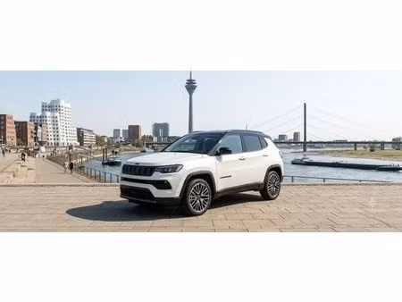 Jeep Compass 4XE 1.3 240 Summit 4x4