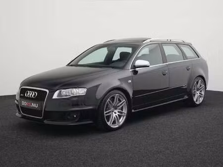 Audi A4 RS4 V8 4.2 FSI 420 quattro