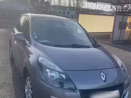 Renault Scénic 1.9 dCi 130