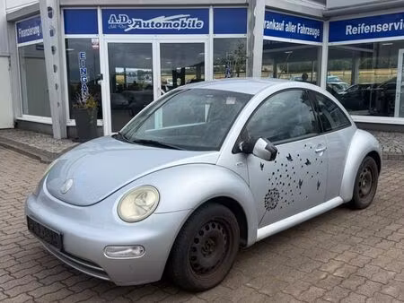 Volkswagen New Beetle 1.6 102