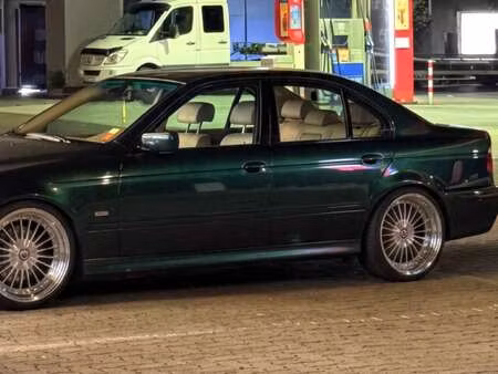 BMW Série 5 535i 2.0 235