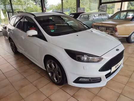 Ford Focus ST 2.0 250