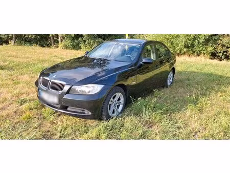 BMW Série 3 318i 2.0 129