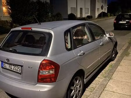 Kia Cerato 1.6 105 LX