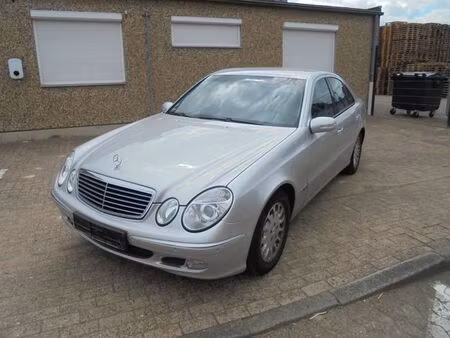 Mercedes-Benz Classe E E 220 2.1 CDI 150 Elegance