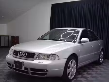 Audi A4 S4 V6 2.7 T 265 quattro
