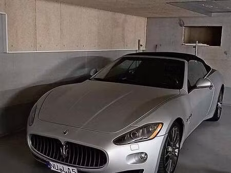 Maserati Grancabrio Sport V8 4.7 460 Sport