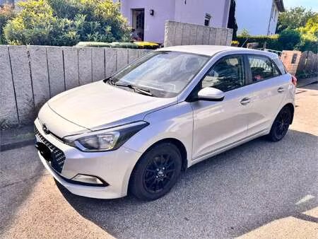Hyundai i20 1.1 CRDi 75