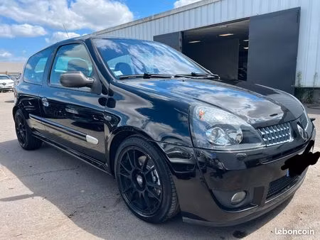 Renault Clio RS 2.0 182
