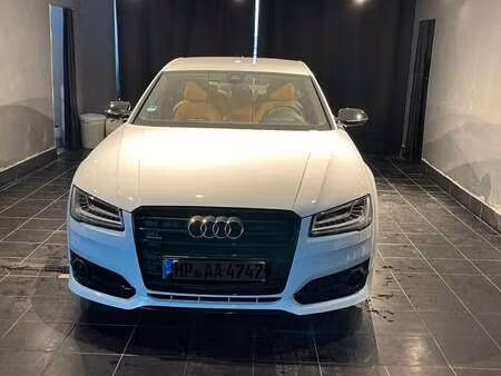 Audi A8 V8 4.2 TDI 385 quattro