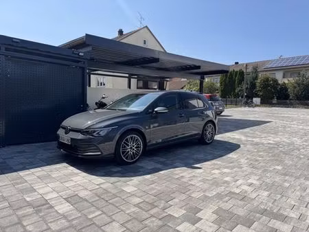 Volkswagen Golf 1.5 TSI 110