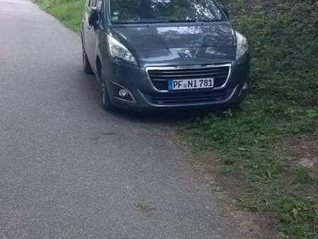 Peugeot 5008 1.2 130 Allure