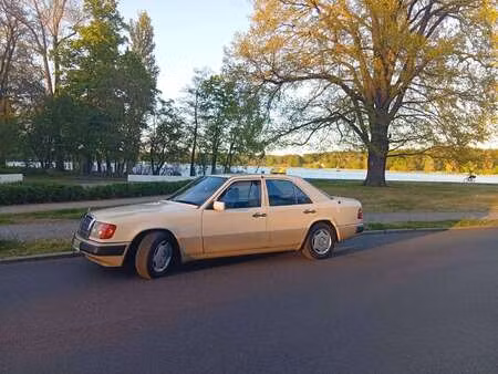 Mercedes-Benz Classe E 200 E