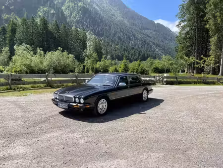 Daimler Super V8