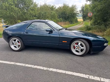 Porsche 928 S4 V8 5.0 320