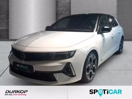 Opel Astra 1.2 130 GS