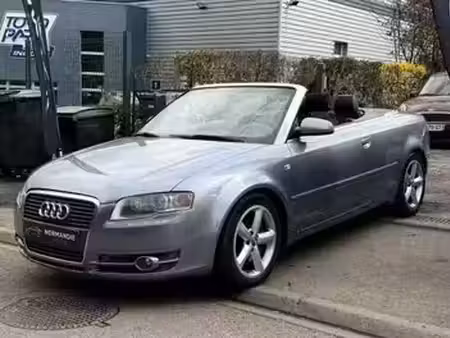 Audi A4 V6 2.7 TDI 180 Attraction