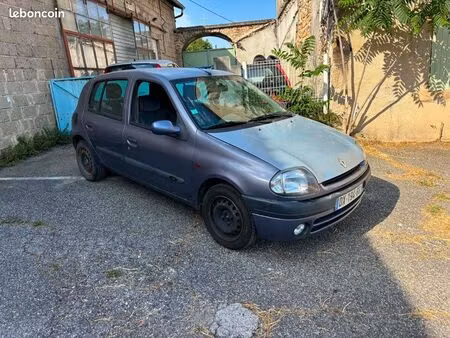 Renault Clio 1.4 75 RXE