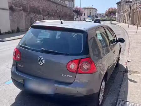 Volkswagen Golf 2.0 TDI 105