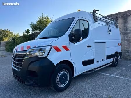 Renault Master 2.3 dCi 180