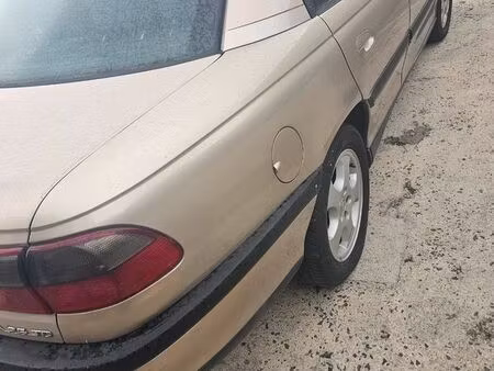 Opel Omega 2.5 130