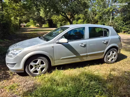 Opel Astra 1.4 100