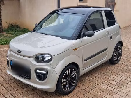 Microcar MGO 
