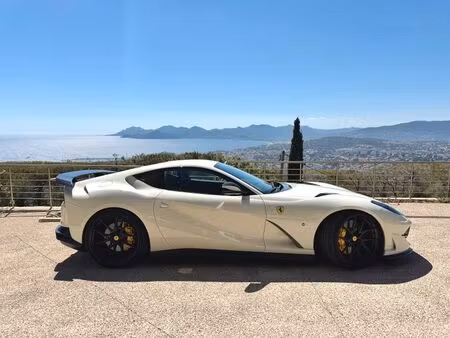 Ferrari 812 Superfast 6.5