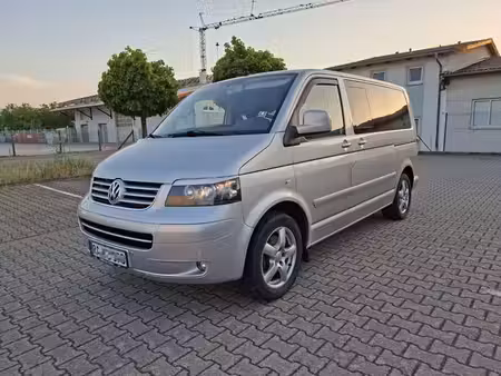 Volkswagen Transporter T5 2.5 TDI 174