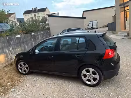Volkswagen Golf GTI 2.0 200