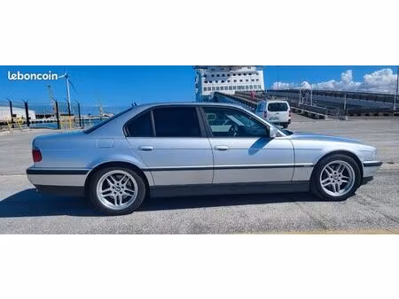 BMW Série 7 730d 3.0