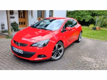 Opel Astra 2.0 CDTI 165 Edition