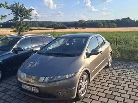 Honda Civic 1.8 140 Executive