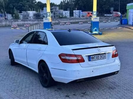 Mercedes-Benz Classe E E 200 2.1 CDI 136