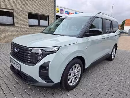 Ford Tourneo Courier 1.0 126 Titanium