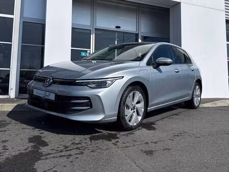 Volkswagen Golf 1.5 eTSI 204 Life